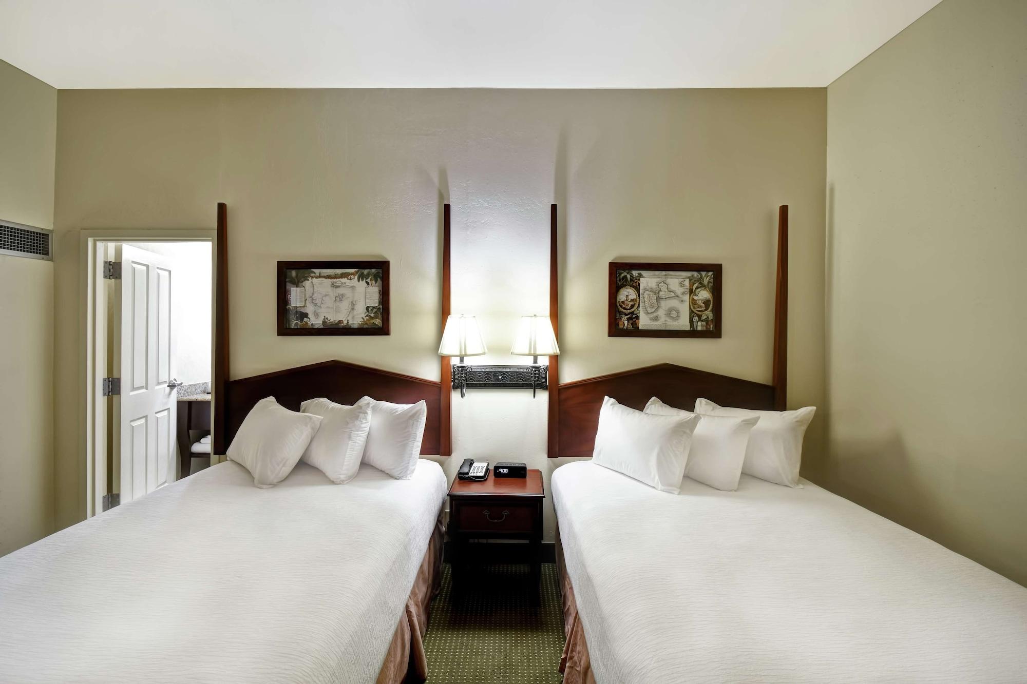 Embassy Suites Charleston - Historic District Extérieur photo
