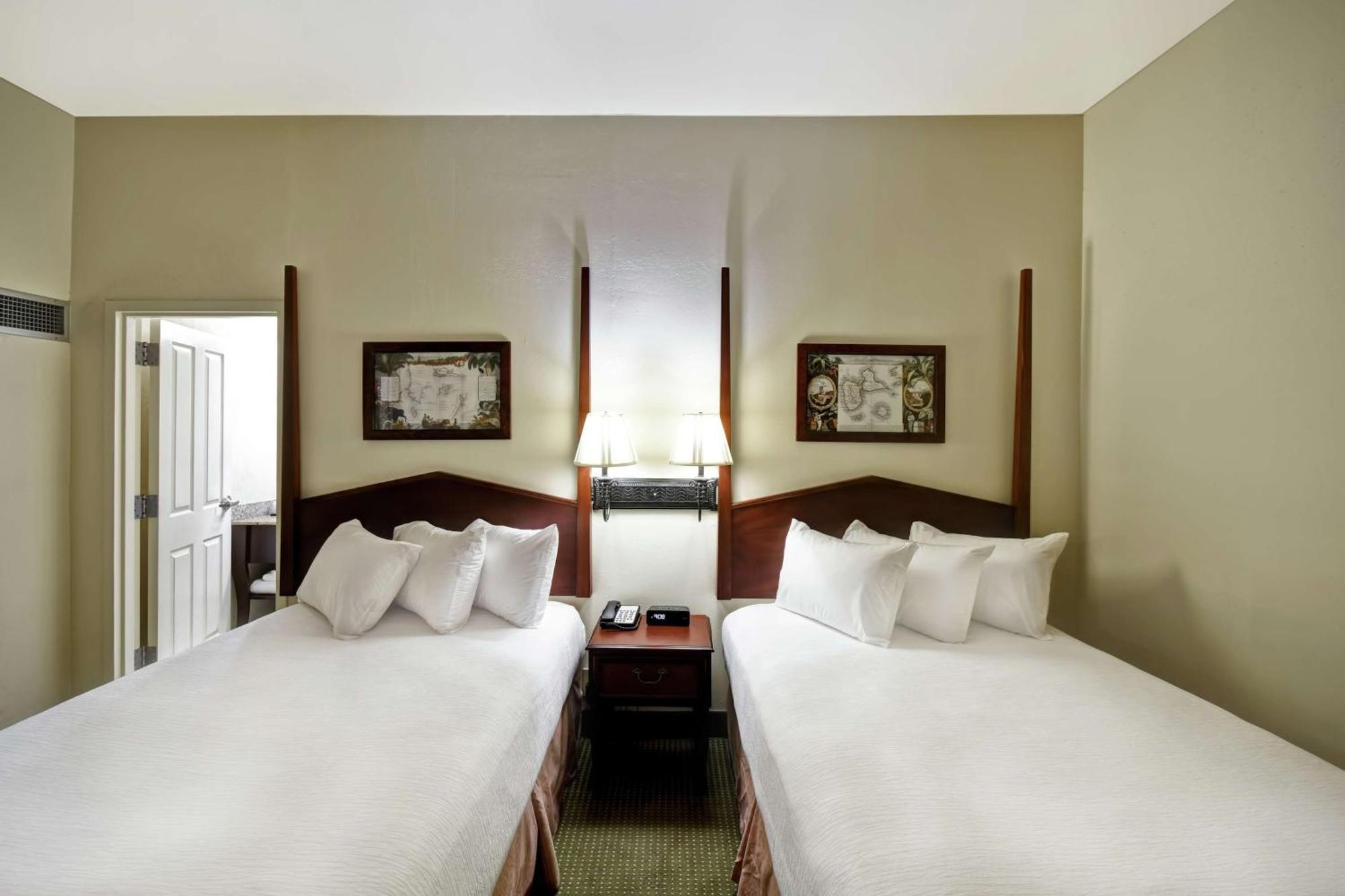 Embassy Suites Charleston - Historic District Extérieur photo